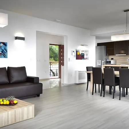 View A Luxury In Makarska, Heated Private Pool, Jacuzzi, Gym *