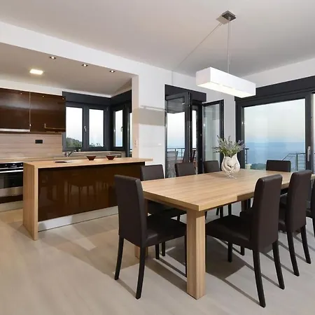 View A Luxury In Makarska, Heated Private Pool, Jacuzzi, Gym Makarska