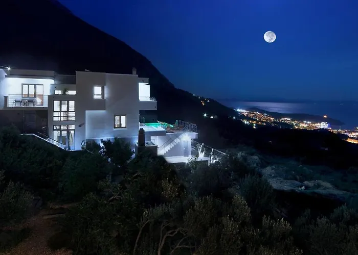 View A Luxury In Makarska, Heated Private Pool, Jacuzzi, Gym Вілла