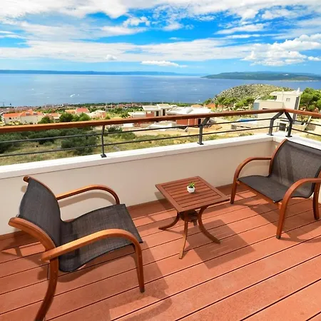 View A Luxury In Makarska, Heated Private Pool, Jacuzzi, Gym מאקרסקה