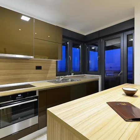 View A Luxury In Makarska, Heated Private Pool, Jacuzzi, Gym *