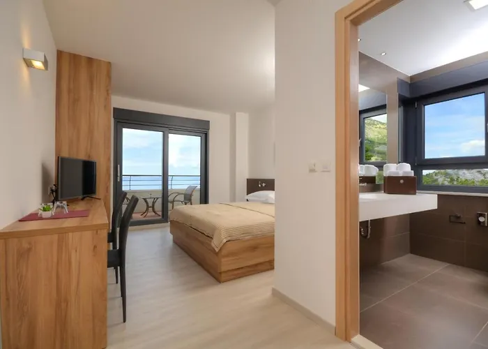 וילה View A Luxury In Makarska, Heated Private Pool, Jacuzzi, Gym