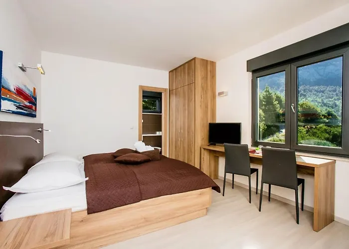 Villa View A Luxury In Makarska, Heated Private Pool, Jacuzzi, Gym *